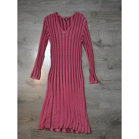 VINTAGE 70s Pleated Pink Red Midi Cable Knit Sweater Dress | TheStyleMinr.com - Picture 3 of 14